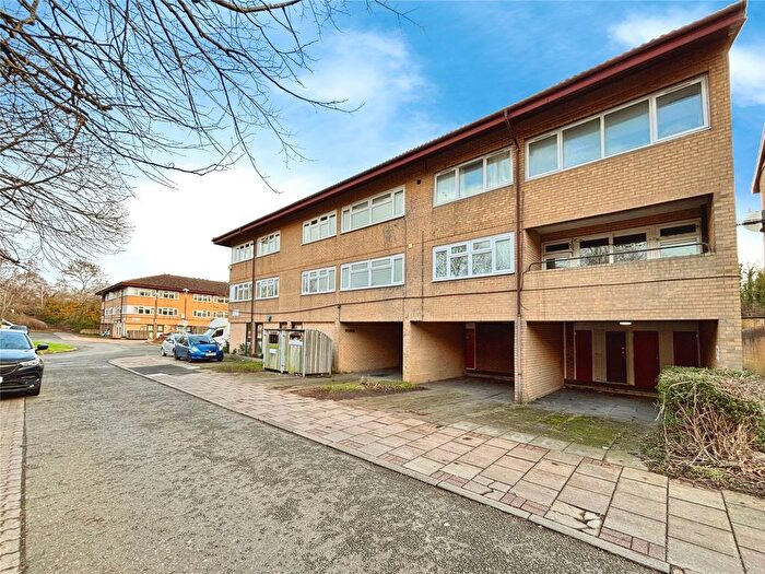 1 Bedroom Flat For Sale In Ramsons Avenue, Conniburrow, Milton Keynes, Buckinghamshire, MK14