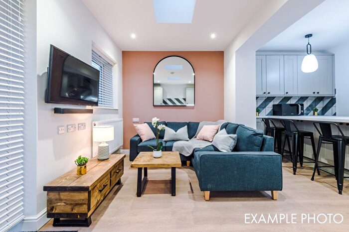 5 Bedroom Property To Rent In Saturn Grove, Salford, M6