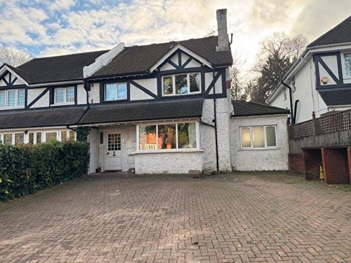 1 Bedroom Flat To Rent In Foxley Lane, Purley, CR8