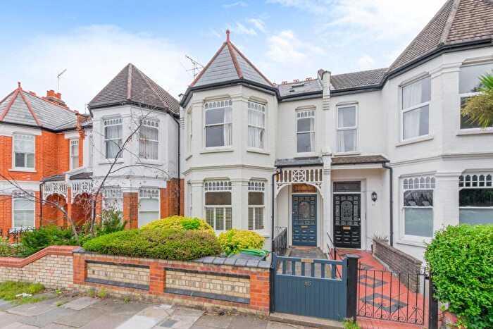 5 Bedroom House For Sale In Rosebery Road, Harringay, London, N10