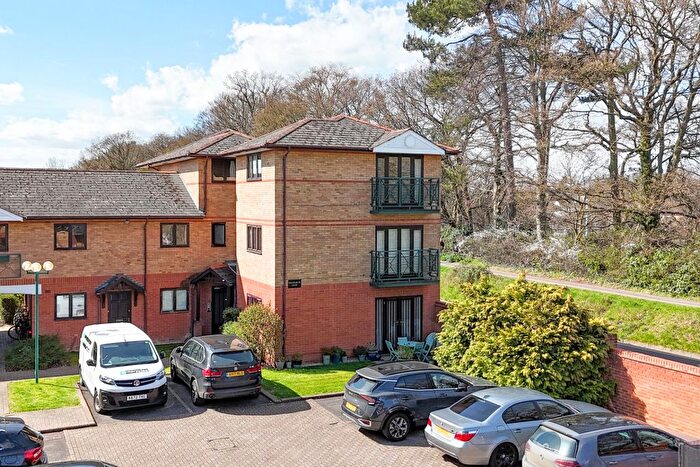 2 Bedroom Flat For Sale In Flat, Shaftesbury Court, Ludlow Road, Maidenhead, Berkshire, SL6