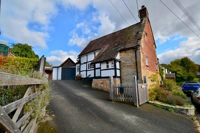 2 Bedroom Detached House For Sale In Kennel Bank, Cropthorne, Pershore, WR10
