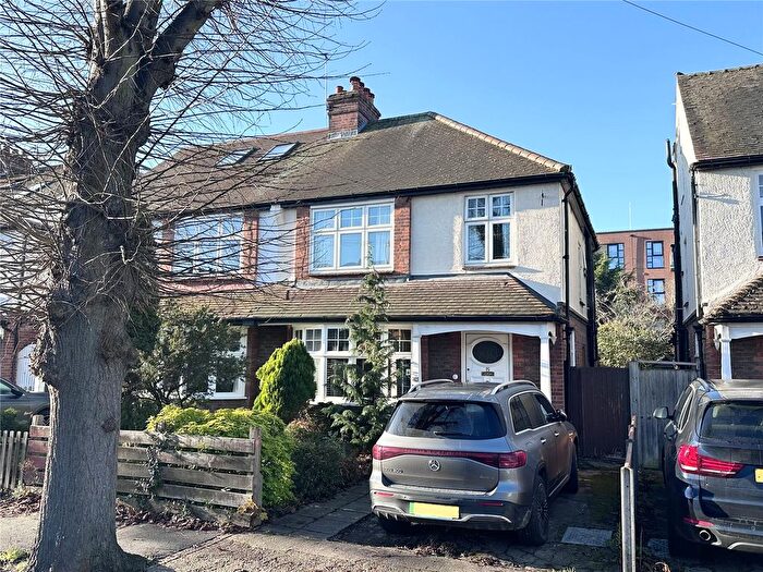 3 Bedroom Semi Detached House For Sale In Hoppingwood Avenue, New Malden, KT3