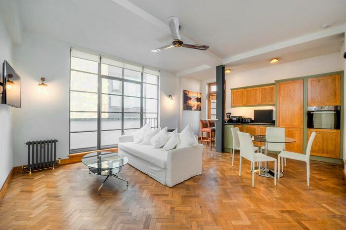 2 Bedroom Flat To Rent In Rathbone Street, Fitzrovia, W1T