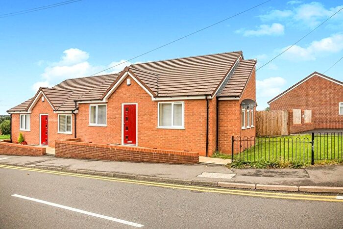2 Bedroom Bungalow To Rent In Orchard Close, Rowley Regis, West Midlands, B65