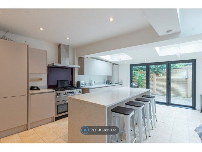 4 Bedroom Terraced House To Rent In Gaskarth Road, London, SW12