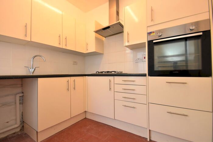 3 Bedroom Terraced House To Rent In Grayshott Road, Southsea, PO4