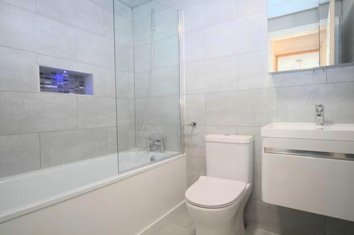 2 Bedroom Flat To Rent In Anthony Road, Greenford, UB6