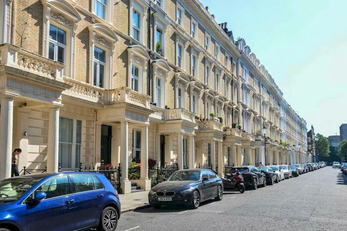 1 Bedroom Flat To Rent In Clanricarde Gardens, Notting Hill, London, W2