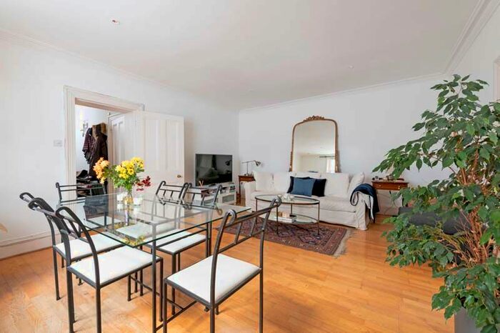 1 Bedroom Flat To Rent In Queen's Gate, Kensington, London SW7