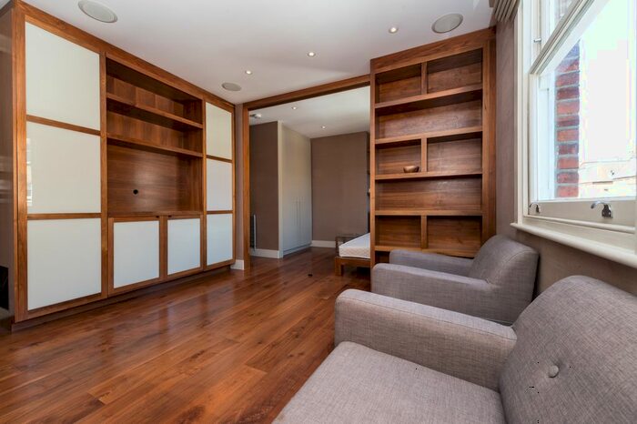 1 Bedroom Flat To Rent In Elm Park Road, London, SW3