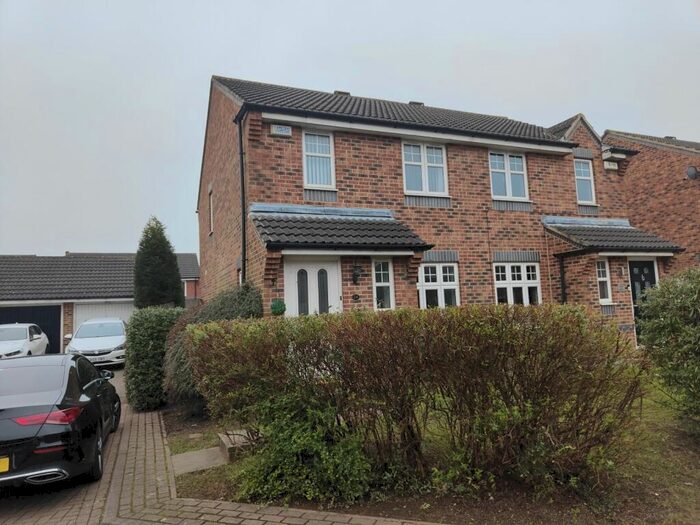 3 Bedroom Semi-Detached House To Rent In The Canter, Middleton, Leeds, West Yorkshire, LS10