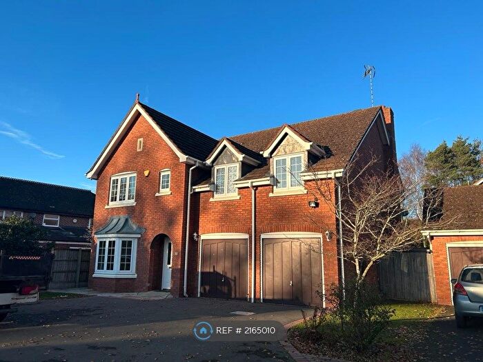 5 Bedroom Detached House To Rent In Highgrove, Coventry, CV4