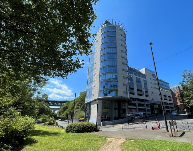 2 Bedroom Apartment To Rent In Forth Bank Tower Apartments, Newcastle Quayside, NE1