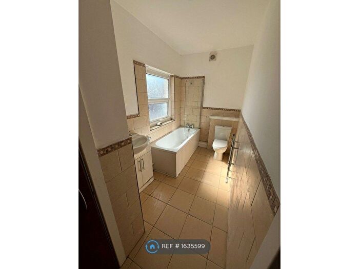 1 Bedroom Flat To Rent In Claremont Road, Seaforth, Liverpool, L21