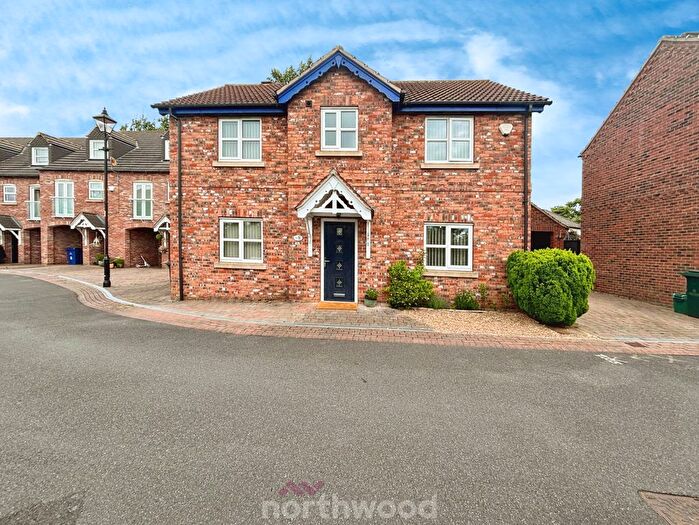 4 Bedroom Detached House For Sale In Tower Gardens, Hatfield, Doncaster, DN7