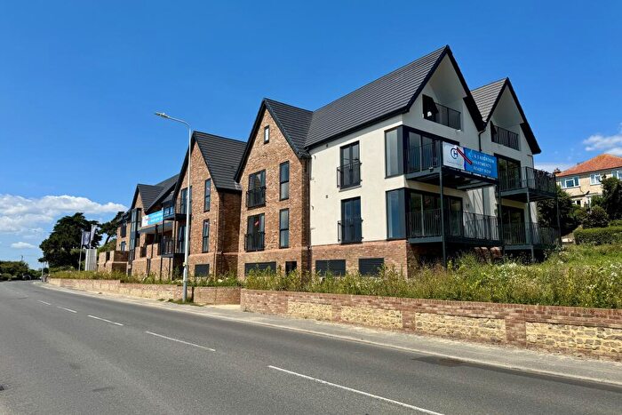 2 Bedroom Apartment For Sale In Apartment, Cautley House, Hythe, Kent, CT21
