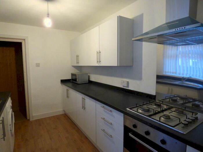 2 Bedroom Flat To Rent In Howe Street, Gateshead, NE8
