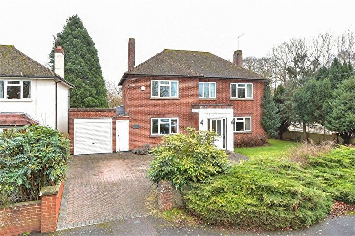 4 Bedroom Detached House For Sale In Ashford Road, Faversham, Kent, ME13