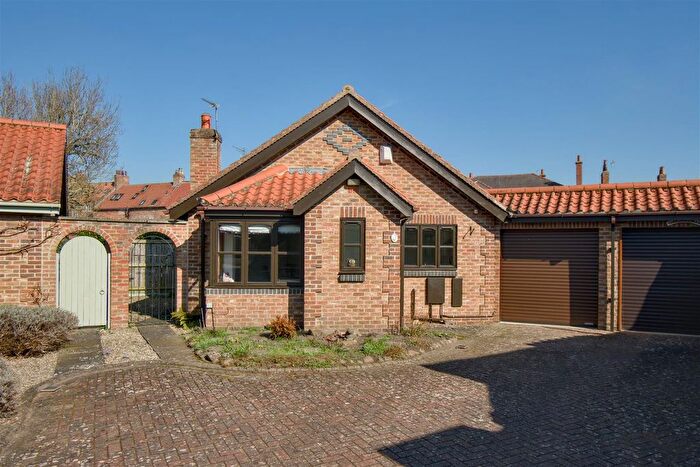 2 Bedroom Bungalow For Sale In Pebble Court, Stonefield Avenue, Easingwold, YO61