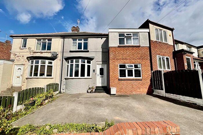 3 Bedroom Semi-Detached House For Sale In Briarfield Crescent, Sheffield, S12