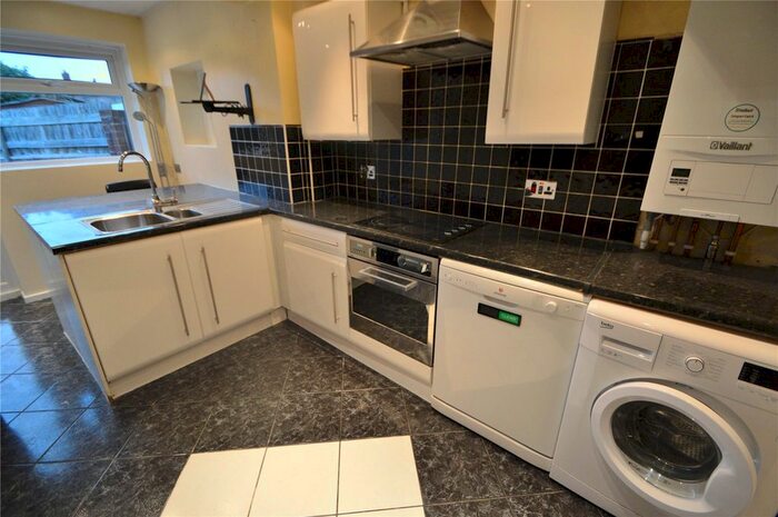 3 Bedroom Detached House To Rent In Alderbury Road West, Langley, Slough SL3