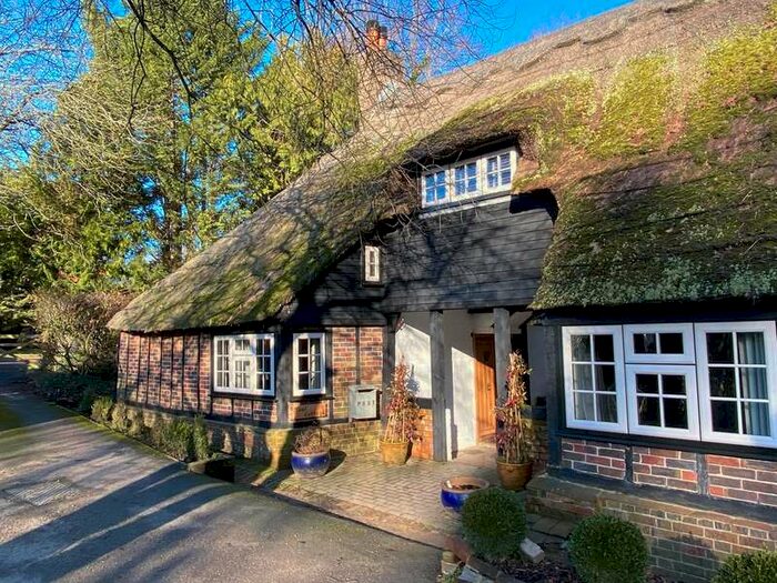 2 Bedroom Semi-Detached House For Sale In Pulborough, RH20