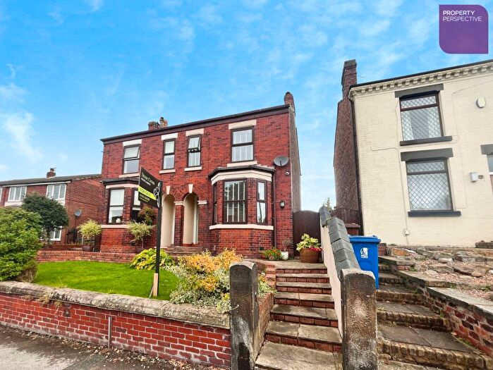 3 Bedroom Semi-detached House For Sale In Barn Lane, Golborne, WA3