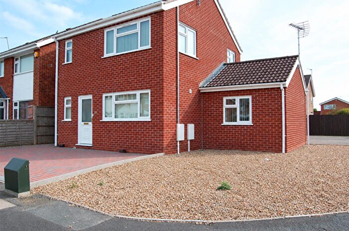 2 Bedroom Apartment To Rent In Braemar Close, Rushey Mead, Leicester, LE4
