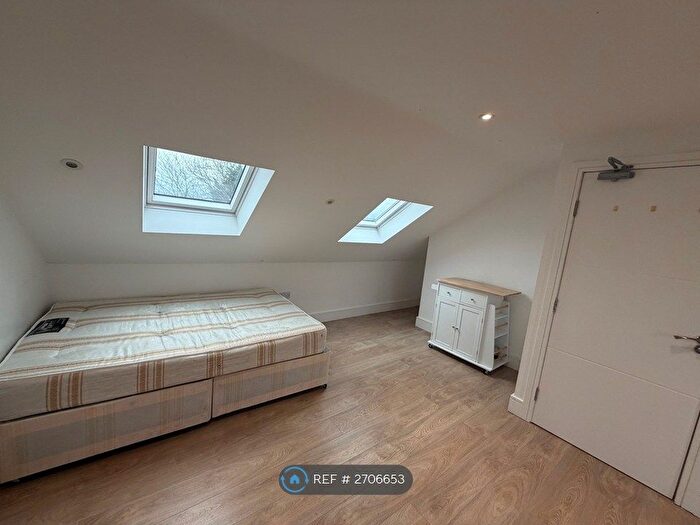 Studio To Rent In College Road, Cheshunt, Waltham Cross, EN8