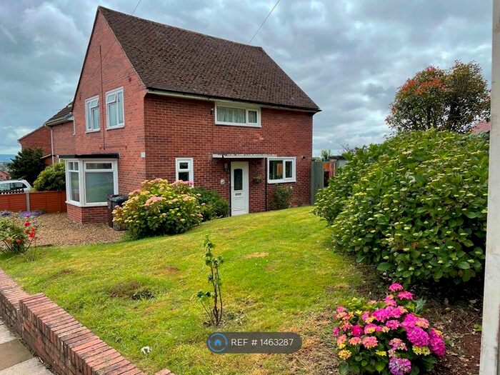 3 Bedroom Semi-Detached House To Rent In Mincinglake Road, Stoke Hill, Exeter, EX4