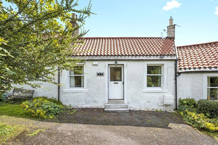 1 Bedroom Cottage For Sale In Hall Row, Charlestown, KY11