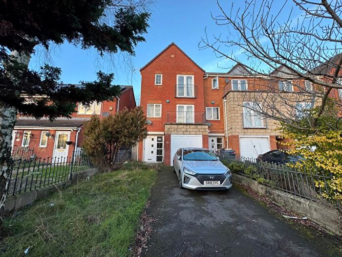 4 Bedroom Property For Sale In A Willenhall Road, Wolverhampton, West Midlands, WV1