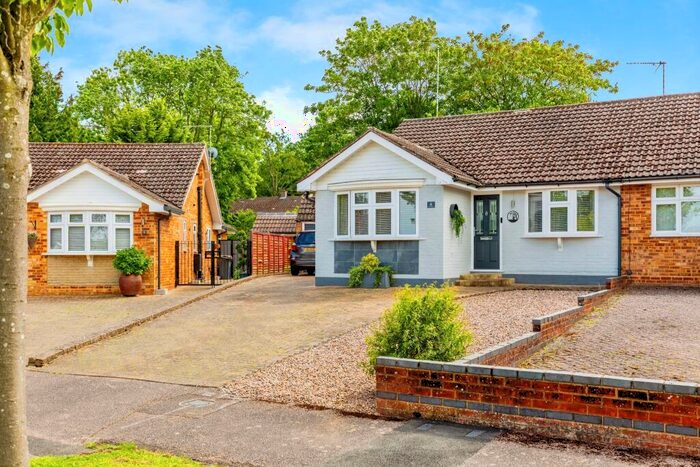 3 Bedroom Bungalow For Sale In Coxs Close, Sharnbrook, Bedford, Bedfordshire, MK44