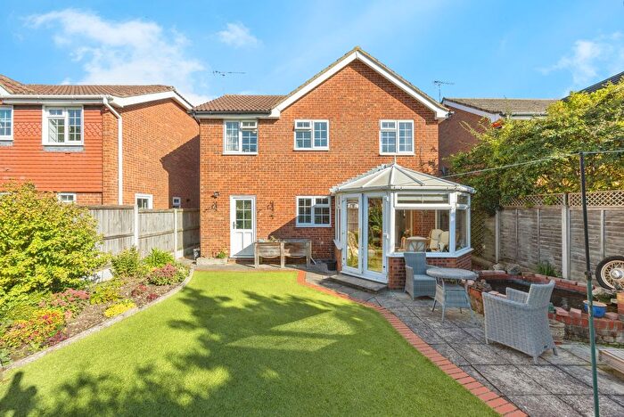 4 Bedroom Detached House For Sale In Yeomans Square, Ashford, TN23