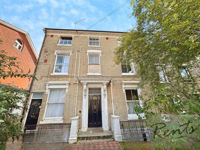 2 Bedroom Flat To Rent In Woodbridge Road, East Ipswich, Ipswich, IP4