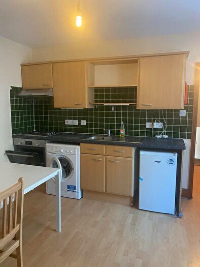1 Bedroom Flat To Rent In Tollington Park, London, N4
