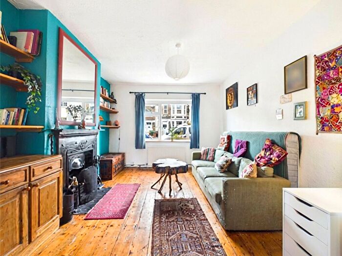 3 Bedroom Terraced House For Sale In Co-Operation Road, Greenbank, Bristol, BS5