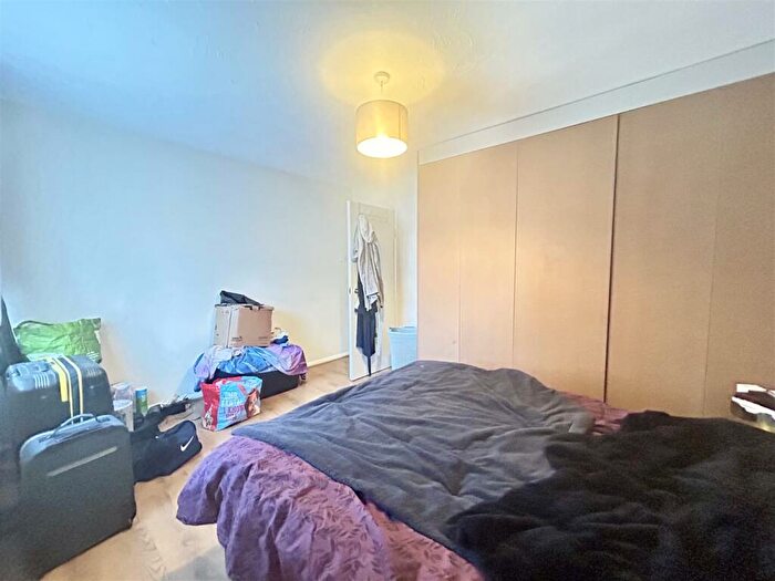 2 Bedroom Apartment To Rent In Potters Field, Harlow, CM17