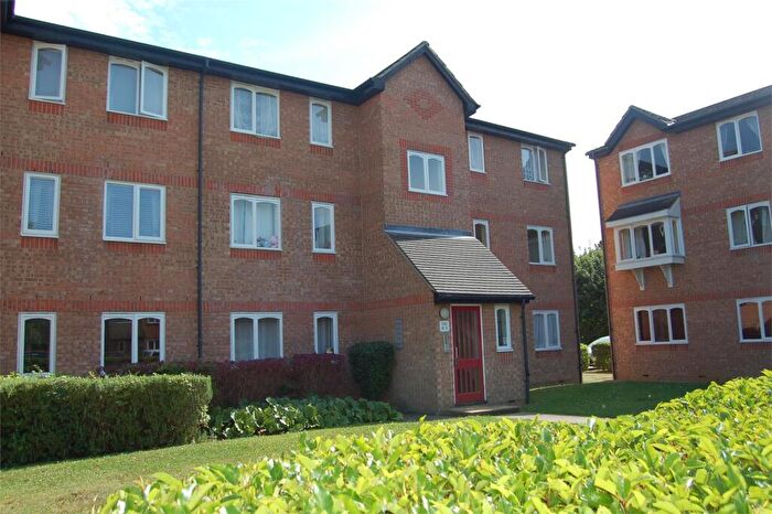 2 Bedroom Flat To Rent In Wedgewood Road, Hitchin, Hertfordshire, SG4