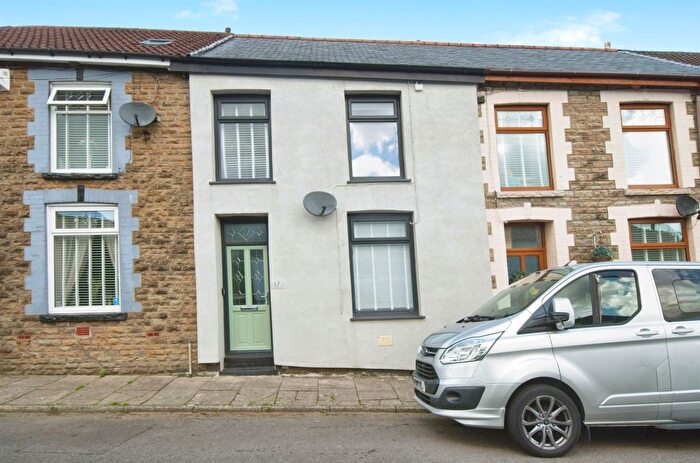 3 Bedroom Property To Rent In Vicarage Terrace, Cwmparc, Treorchy, CF42