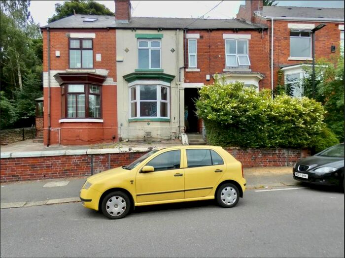 3 Bedroom Terraced House To Rent In Cammell Road, Sheffield, S5