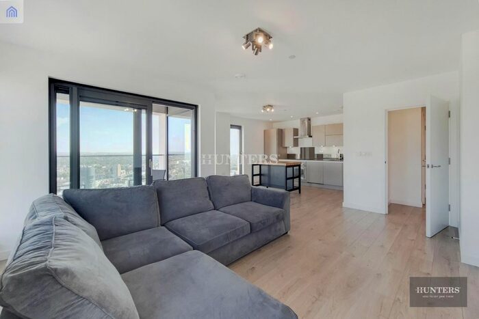 1 Bedroom Flat To Rent In Legacy Tower, Great Eastern Road, E15