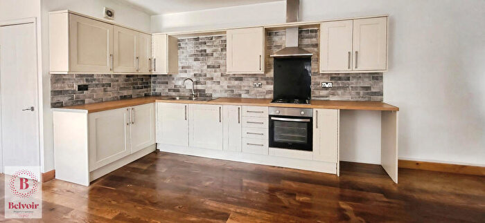 4 Bedroom Semi-Detached House To Rent In Thornhill Street, Burnley, BB12
