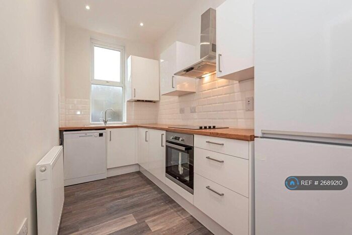 3 Bedroom Terraced House To Rent In Richardson Street, Oakenshaw, Bradford, BD12