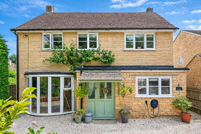 4 Bedroom Detached House For Sale In Church End, Great Rollright, OX7