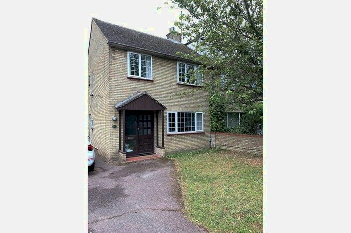 3 Bedroom Semi-Detached House To Rent In Leeway Avenue, Great Shelford, Cambridge, CB22
