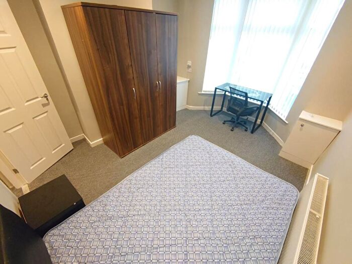 4 Bedroom Terraced House To Rent In Cotswold Street, Liverpool, L7
