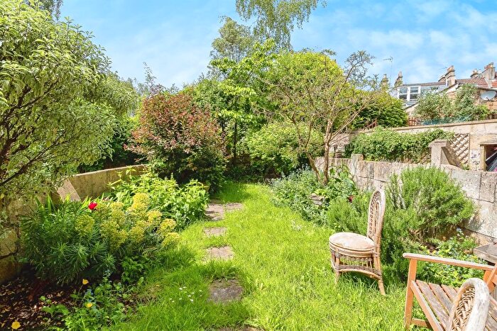 1 Bedroom Flat For Sale In Belvedere, Bath, BA1