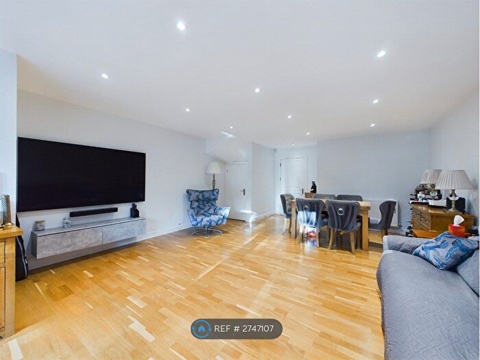 4 Bedroom Terraced House To Rent In Aston Close, Hemel Hempstead, HP3